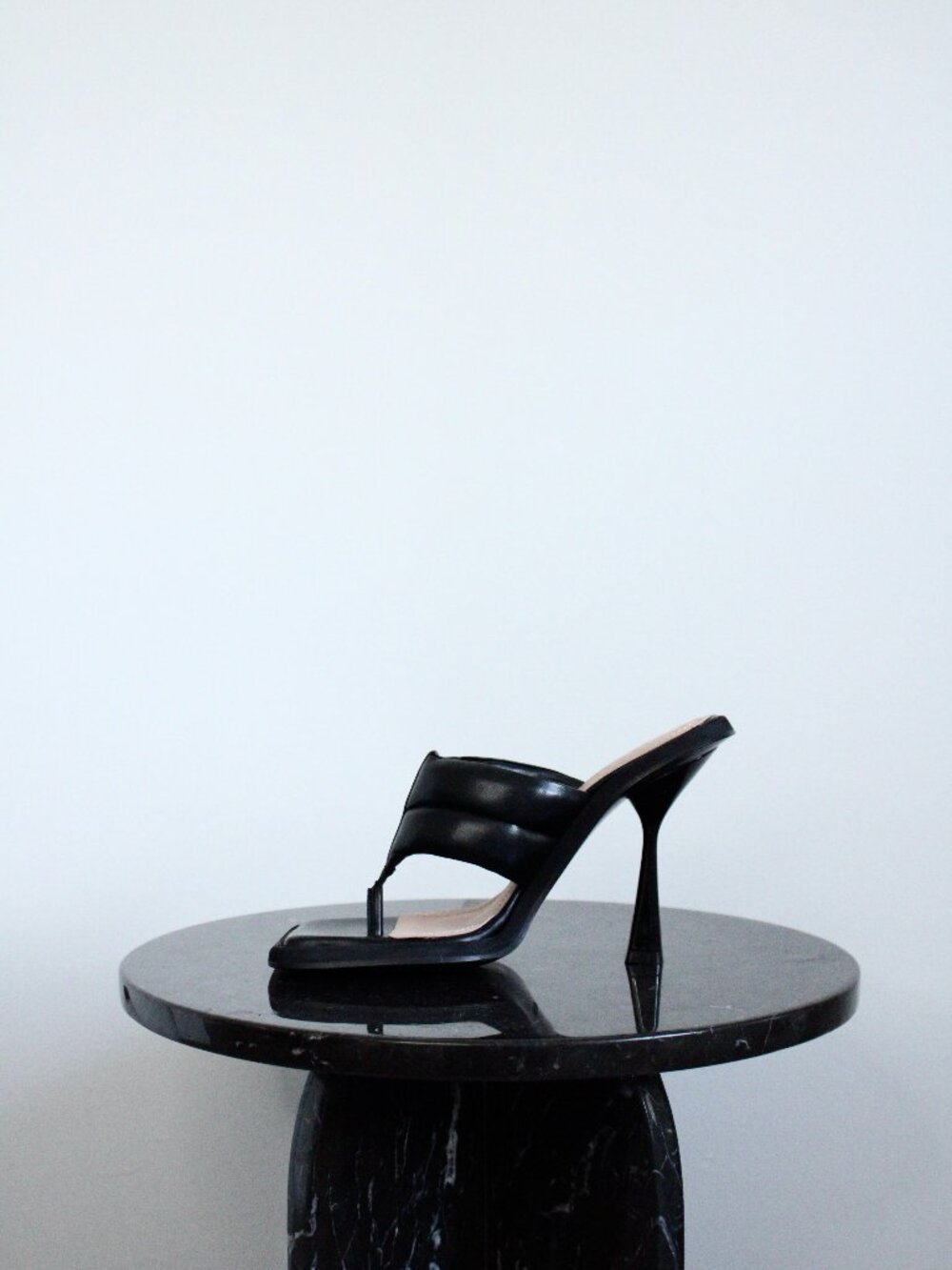 Andreadamo Mules Womens 7 Black Leather Square Toe Stiletto Thong Sandals
